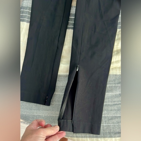 Theory, Ankle-Zip,Seamed Leggings, Excellent Condition, Size Small (MSRP $178), - Picture 7 of 12